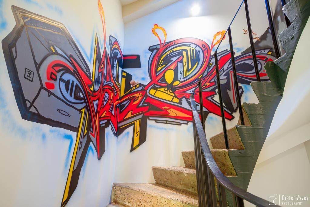 Cube Hostel Лёвен Экстерьер фото